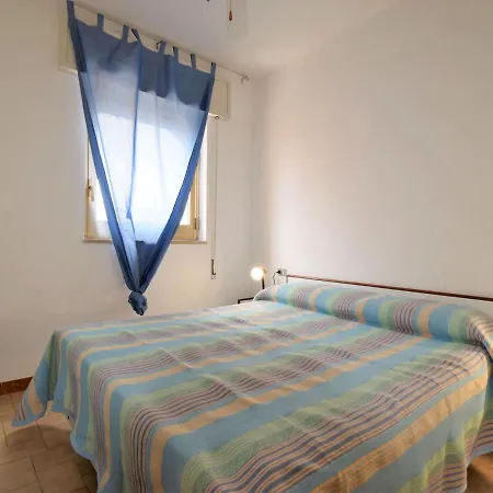 Apartment Locazione Turistica Papiro-9